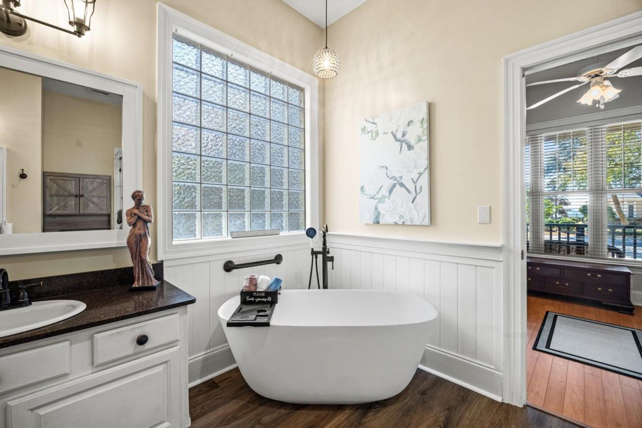 4827 Bucks Bluff Dr. Photo 32