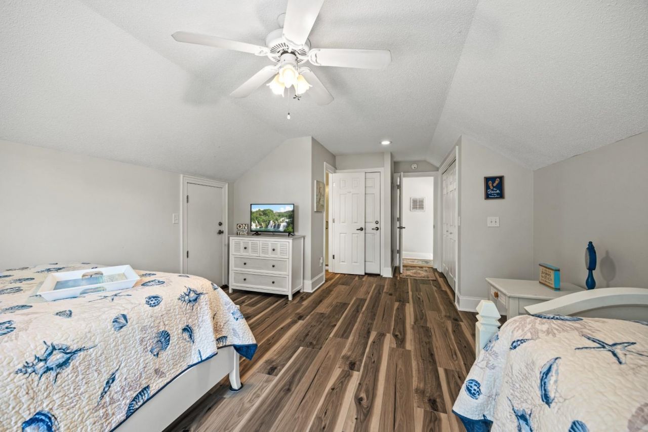 4827 Bucks Bluff Dr. Photo 41