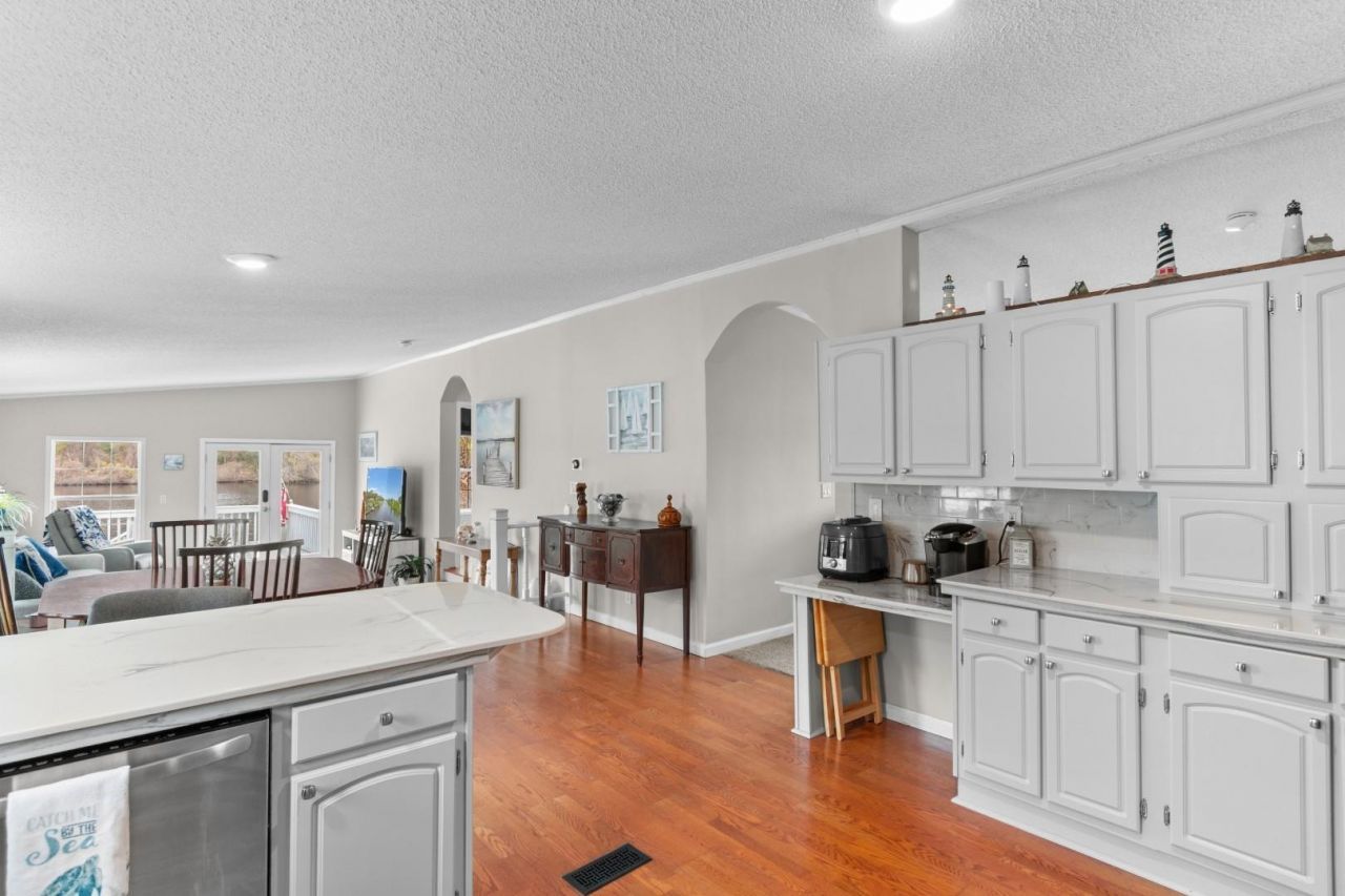 719 Smith Blvd. Photo 10