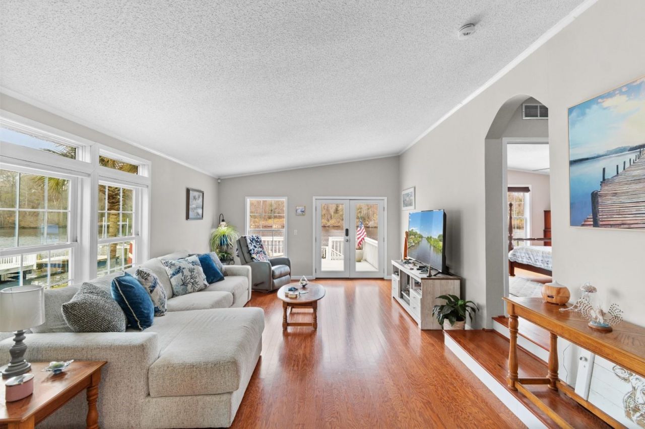 719 Smith Blvd. Photo 14