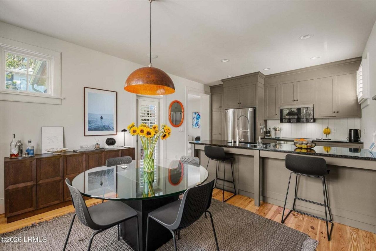 2023 Ashwood Circle Photo 12