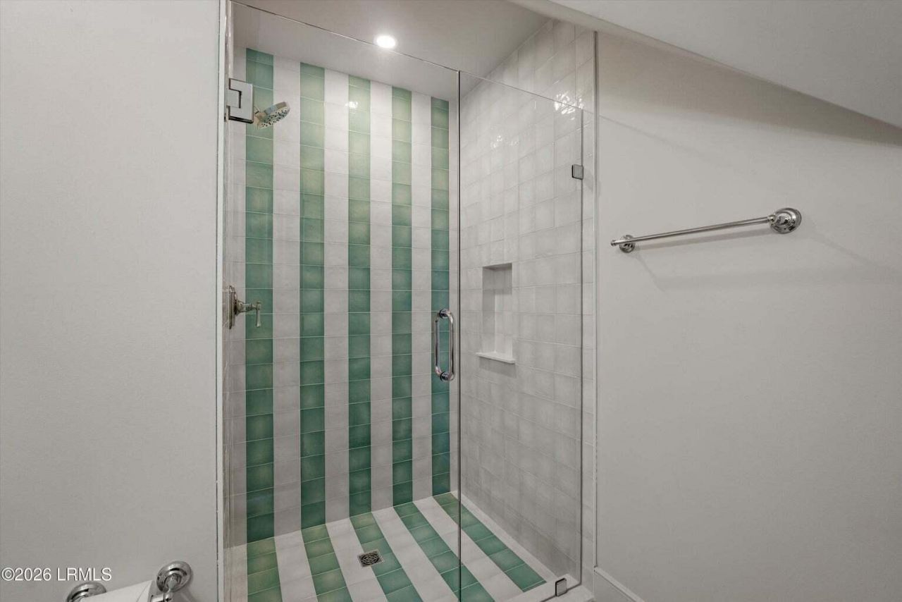 2023 Ashwood Circle Photo 27