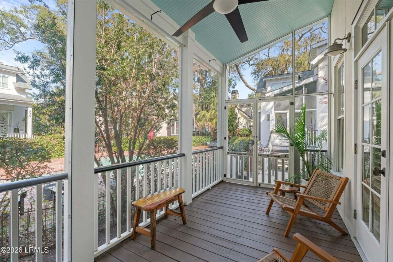 2023 Ashwood Circle Photo 4