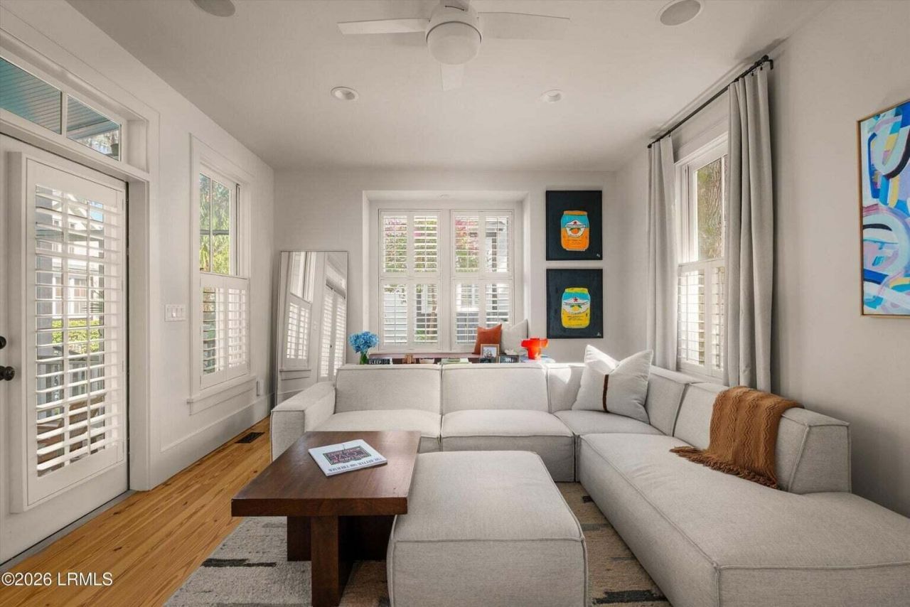 2023 Ashwood Circle Photo 7