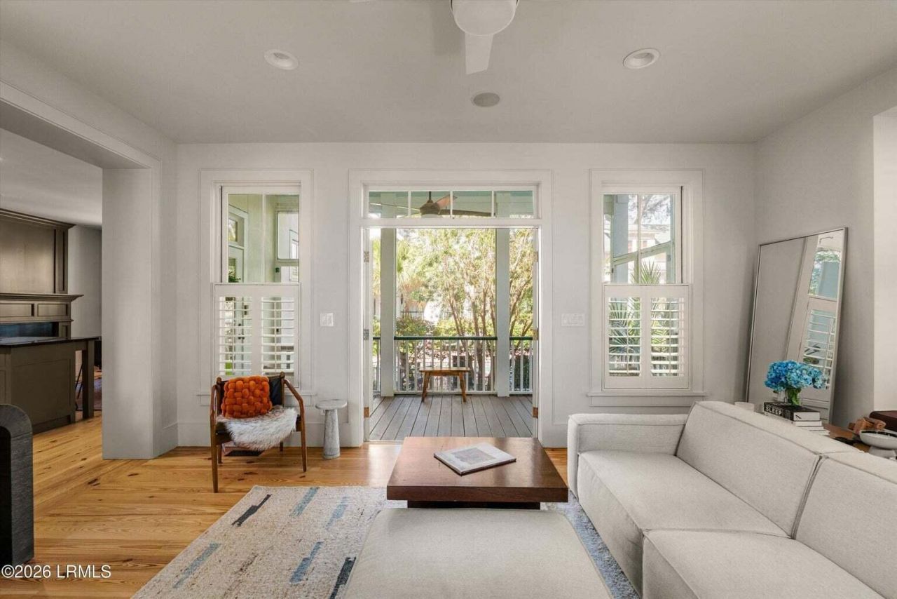 2023 Ashwood Circle Photo 9