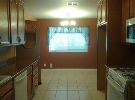 2856 Poquita St, Sacramento, CA 95815 Photo