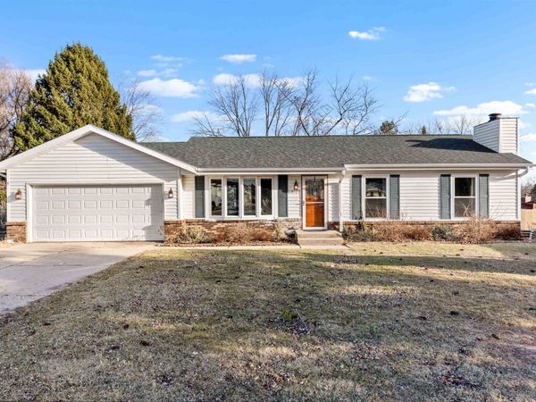 5727 Mayapple Drive, LOVES PARK, IL 61111