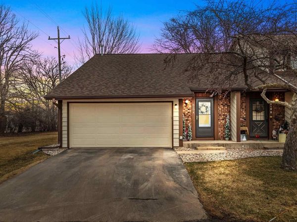 610 STONEHEDGE LANE, Unit 3-A, GRAND CHUTE, WI 54914