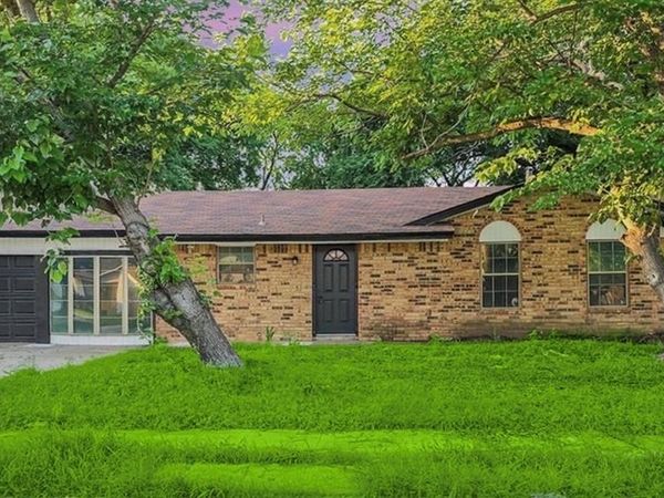 133 Buie Drive, Everman, TX 76140