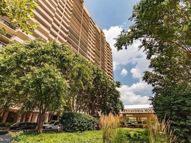 400 MADISON STREET , Unit 1607, ALEXANDRIA, VA 22314