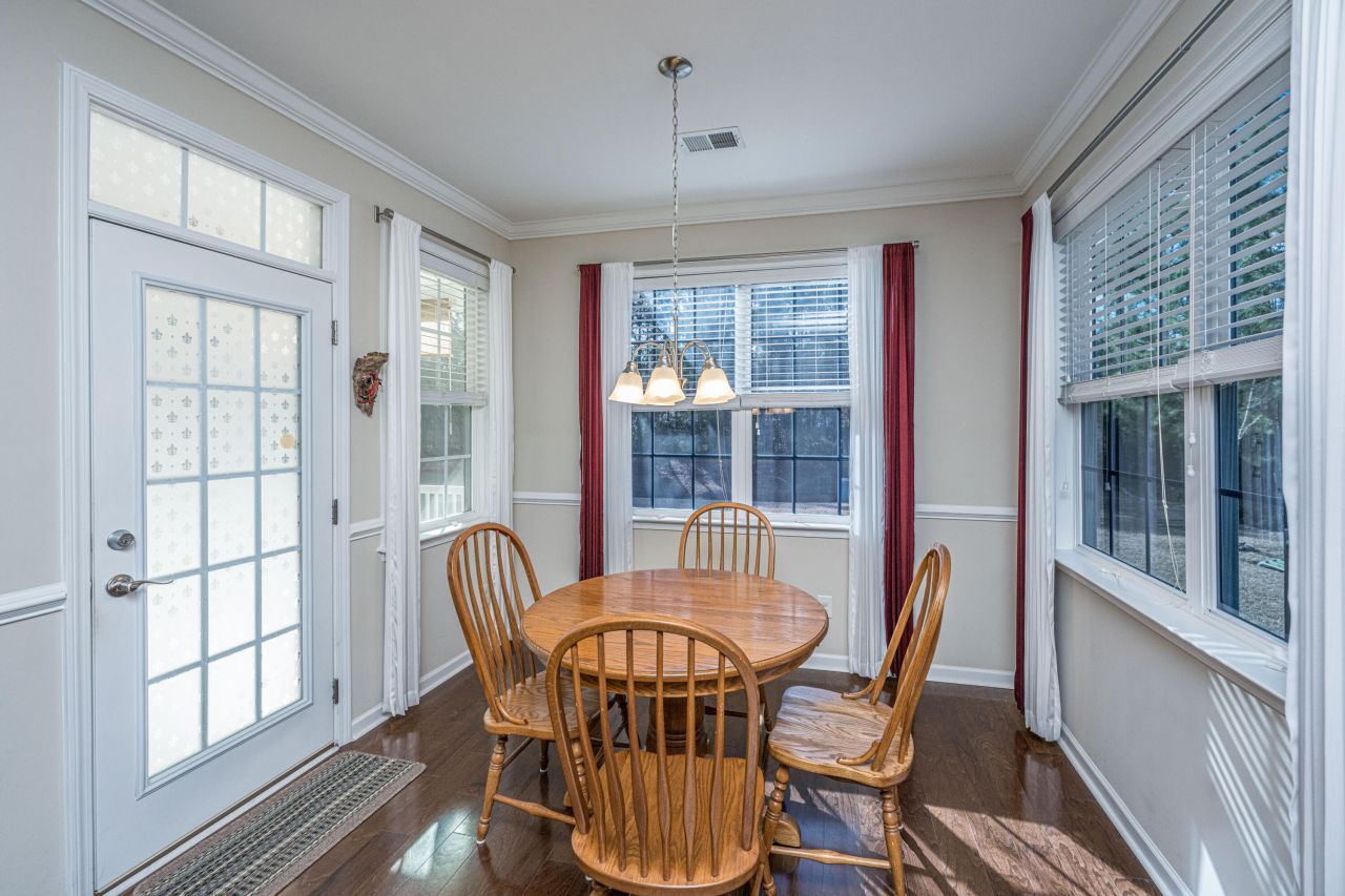 8642 Sentry Circle Photo 11