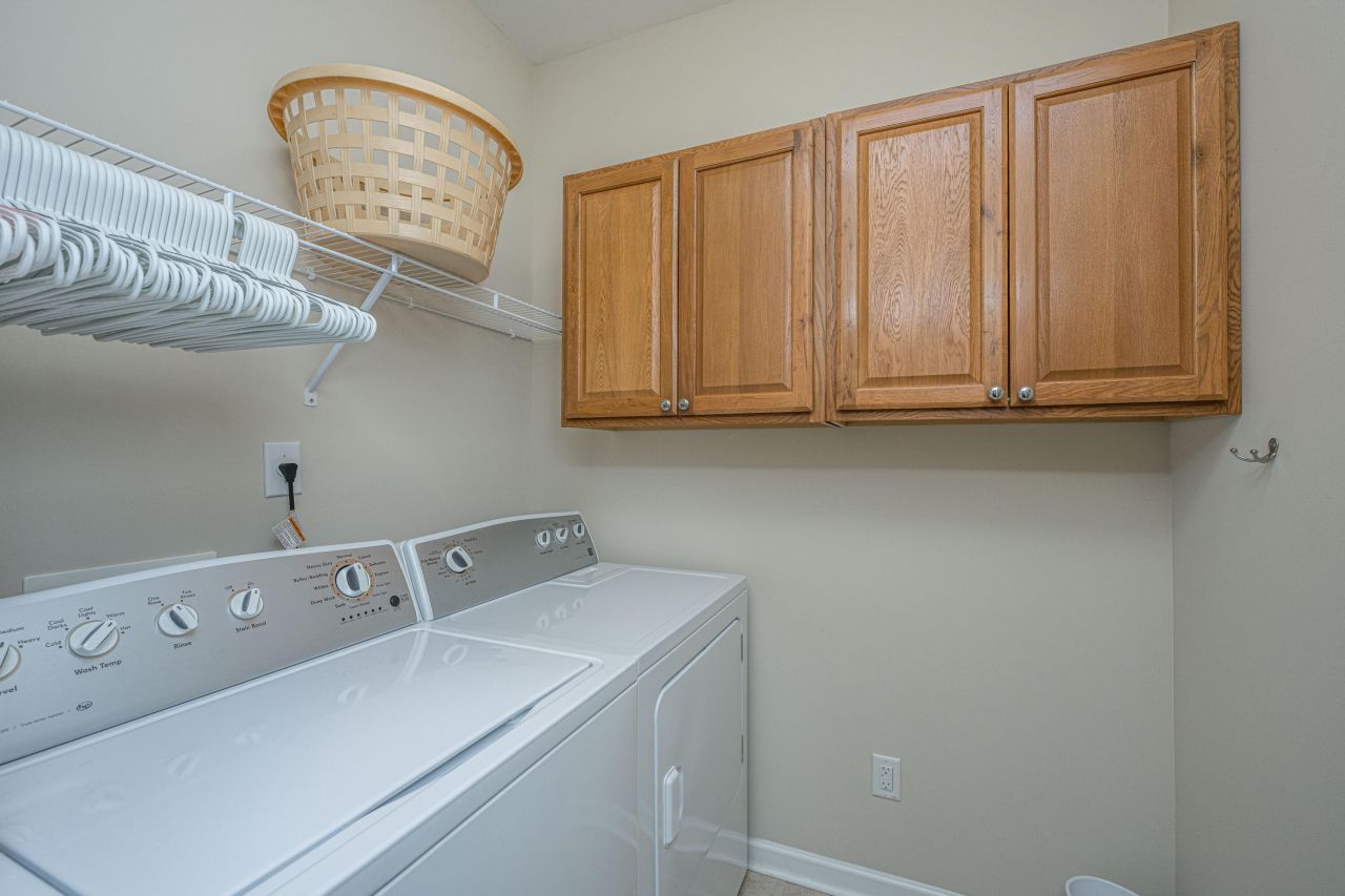 8642 Sentry Circle Photo 26