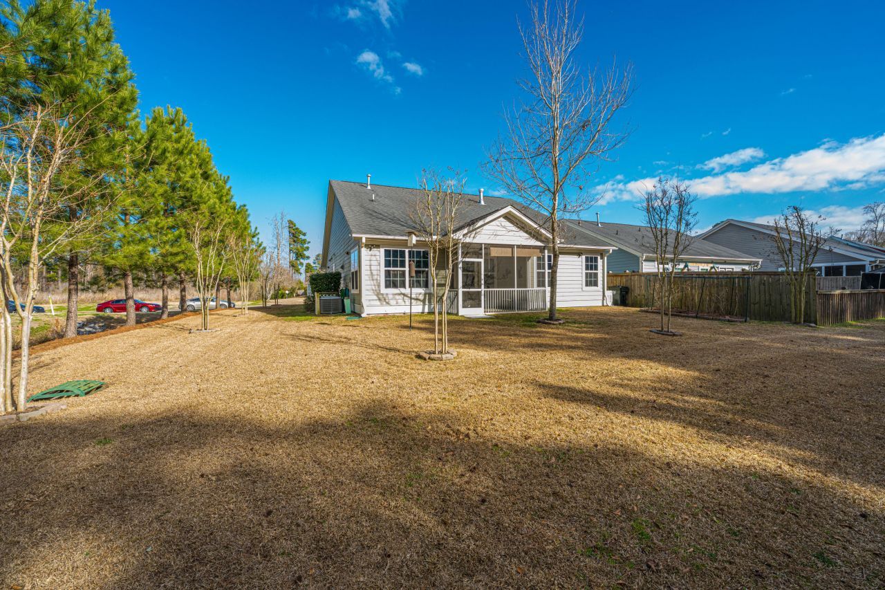 8642 Sentry Circle Photo 32