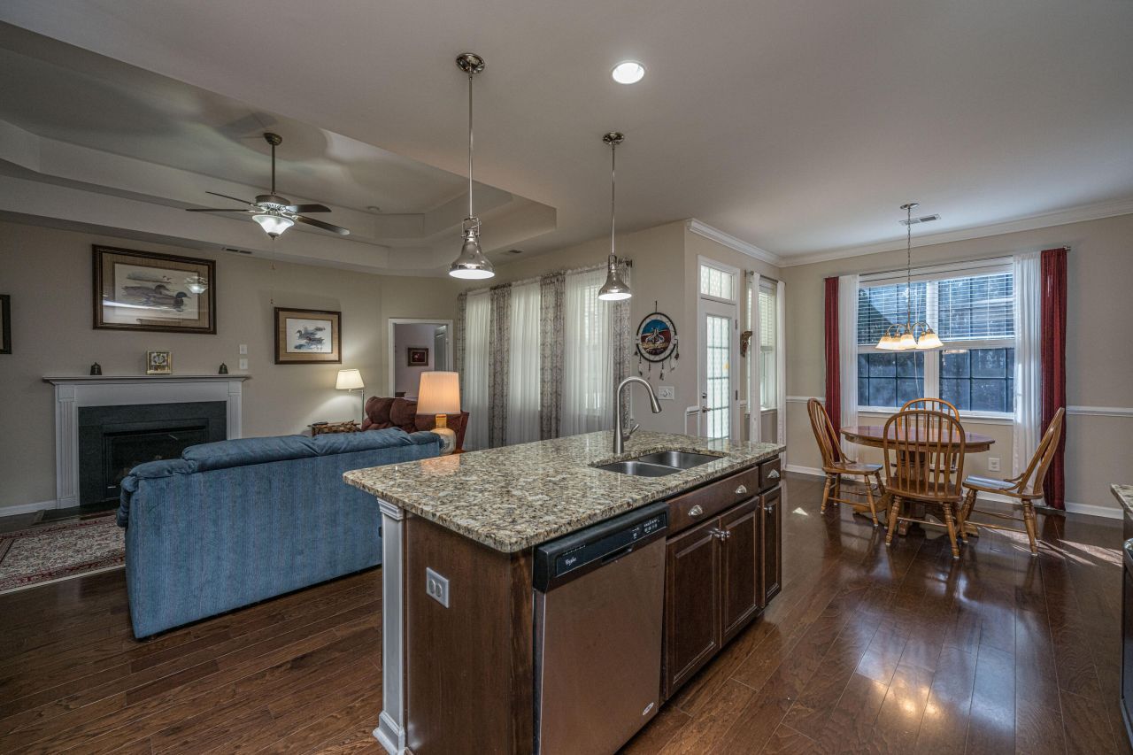 8642 Sentry Circle Photo 9