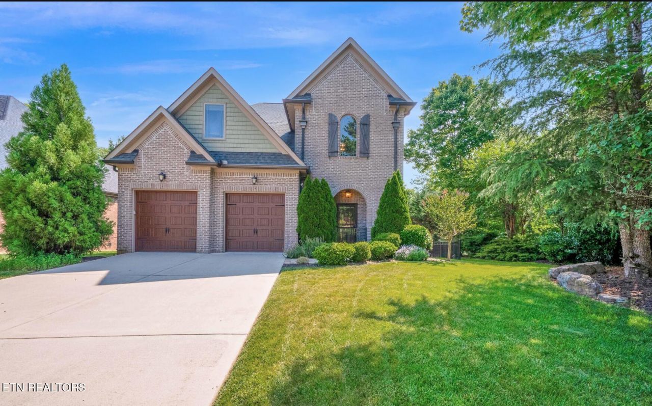 200 Cool Springs Blvd Knoxville, TN 37934