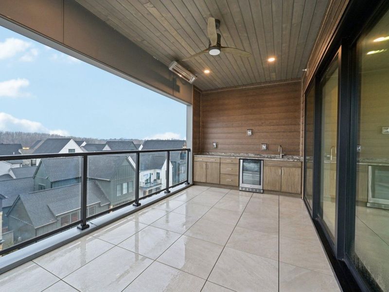 2867 Kobuk Drive, Unit 404, Columbus, OH 43228 Photo 16