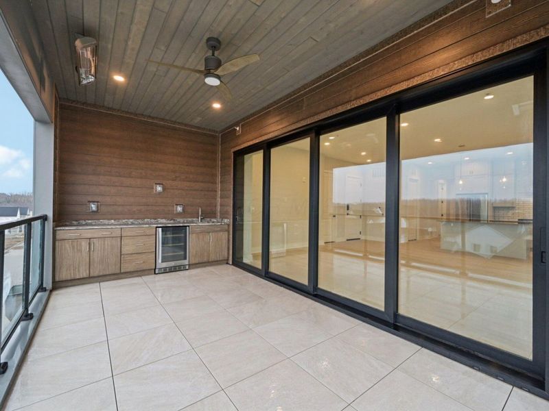 2867 Kobuk Drive, Unit 404, Columbus, OH 43228 Photo 17