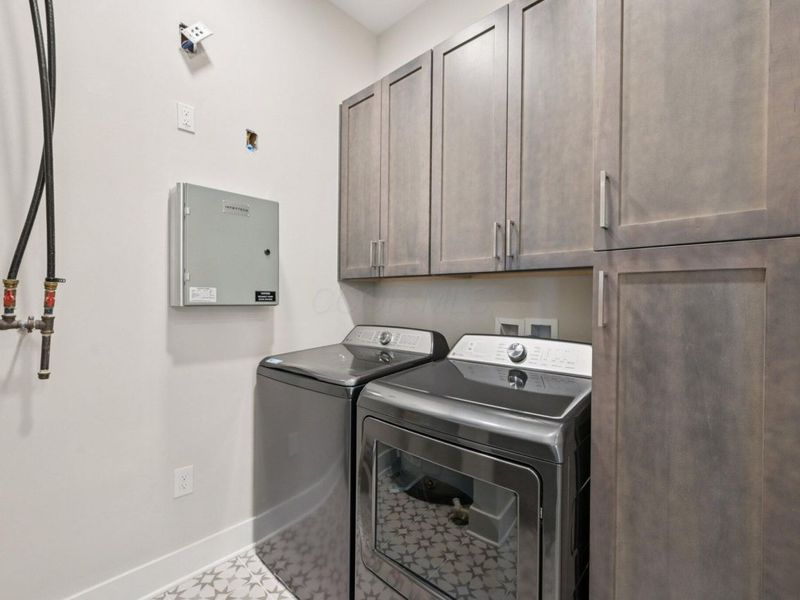 2867 Kobuk Drive, Unit 404, Columbus, OH 43228 Photo 29