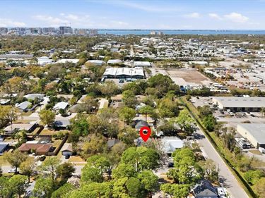 1077 N JEFFERSON AVENUE , SARASOTA, FL 34237
