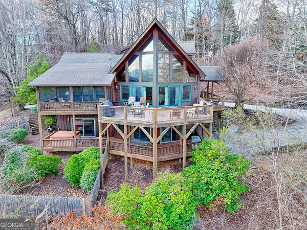 1039 Arbor Drive, Lakemont, GA 30552