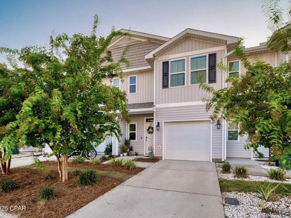 5849 Bay Place, Panama City, FL 32404