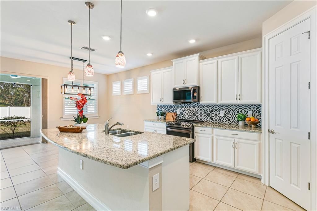 3028 Royal Gardens Ave, Fort Myers, FL 33916 Photo