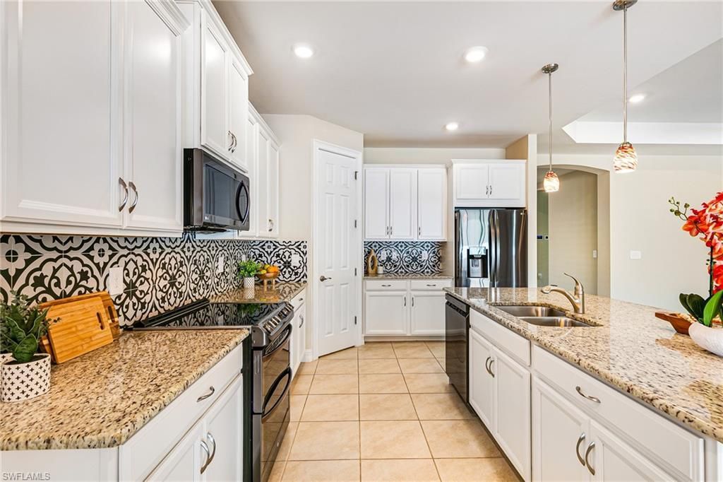 3028 Royal Gardens Ave, Fort Myers, FL 33916 Photo