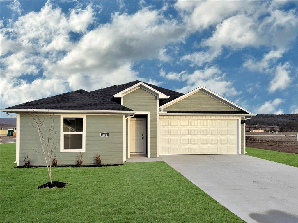 590 Mac Street , Prairie Grove, AR 72753 Main Photo