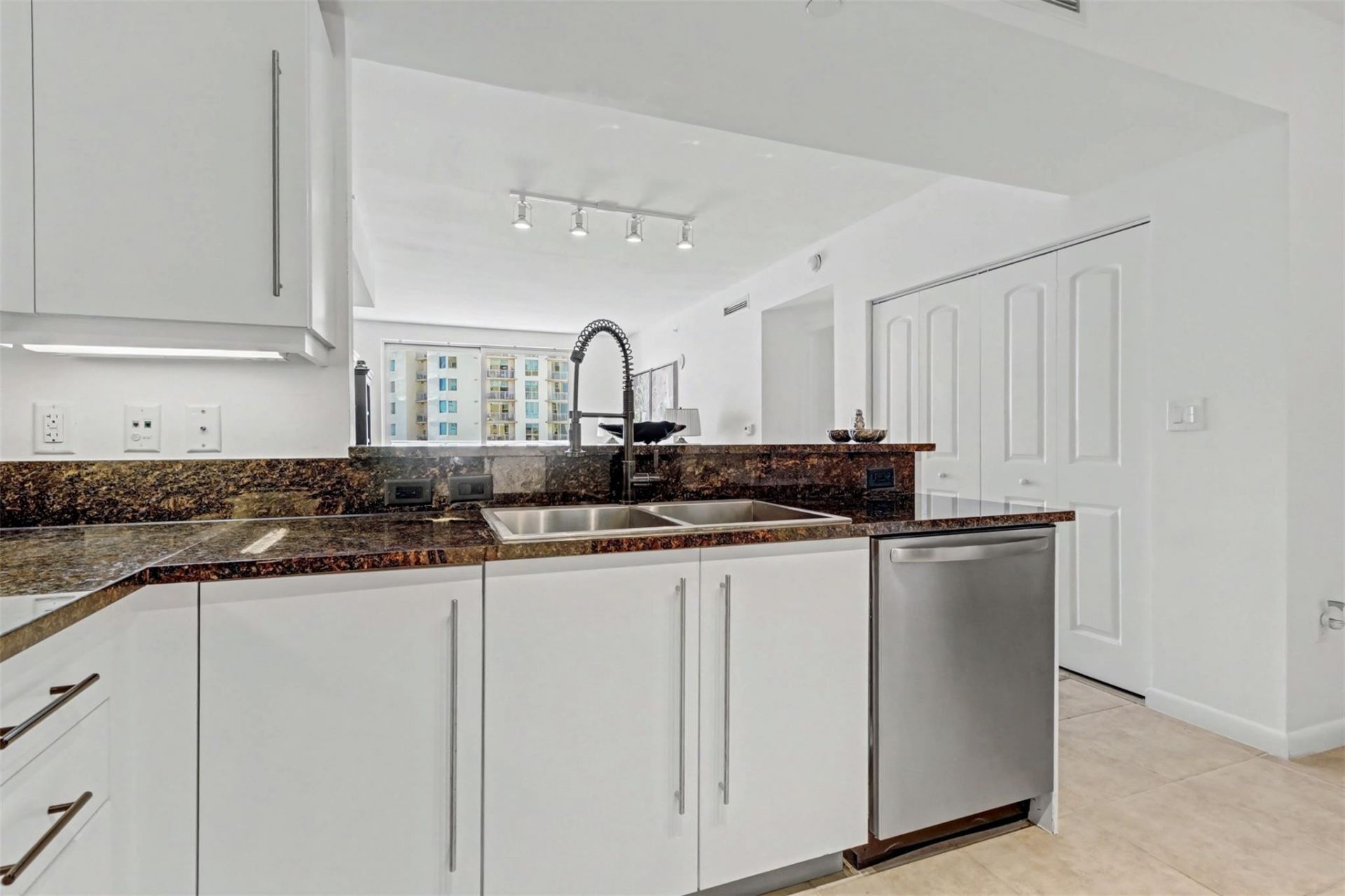 7350 SW 89th Street, Unit 1504s, Miami, FL 33156 Photo