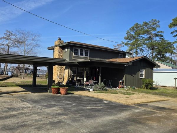 1136 White Lake Drive , Elizabethtown, NC 28337