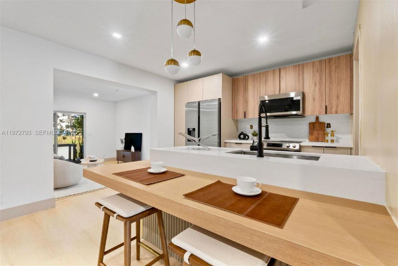 1905 NW 62nd Ter , Margate, FL 33063 Photo