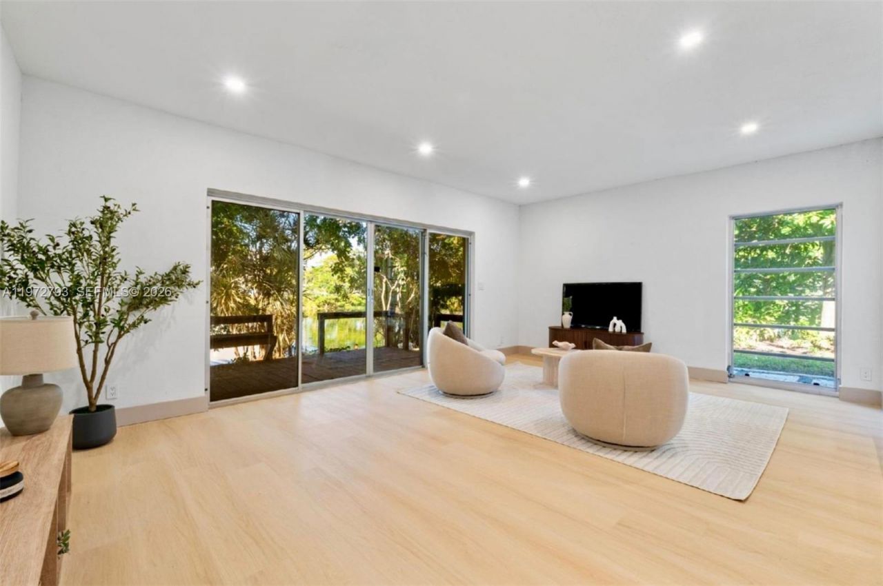 1905 NW 62nd Ter , Margate, FL 33063 Photo