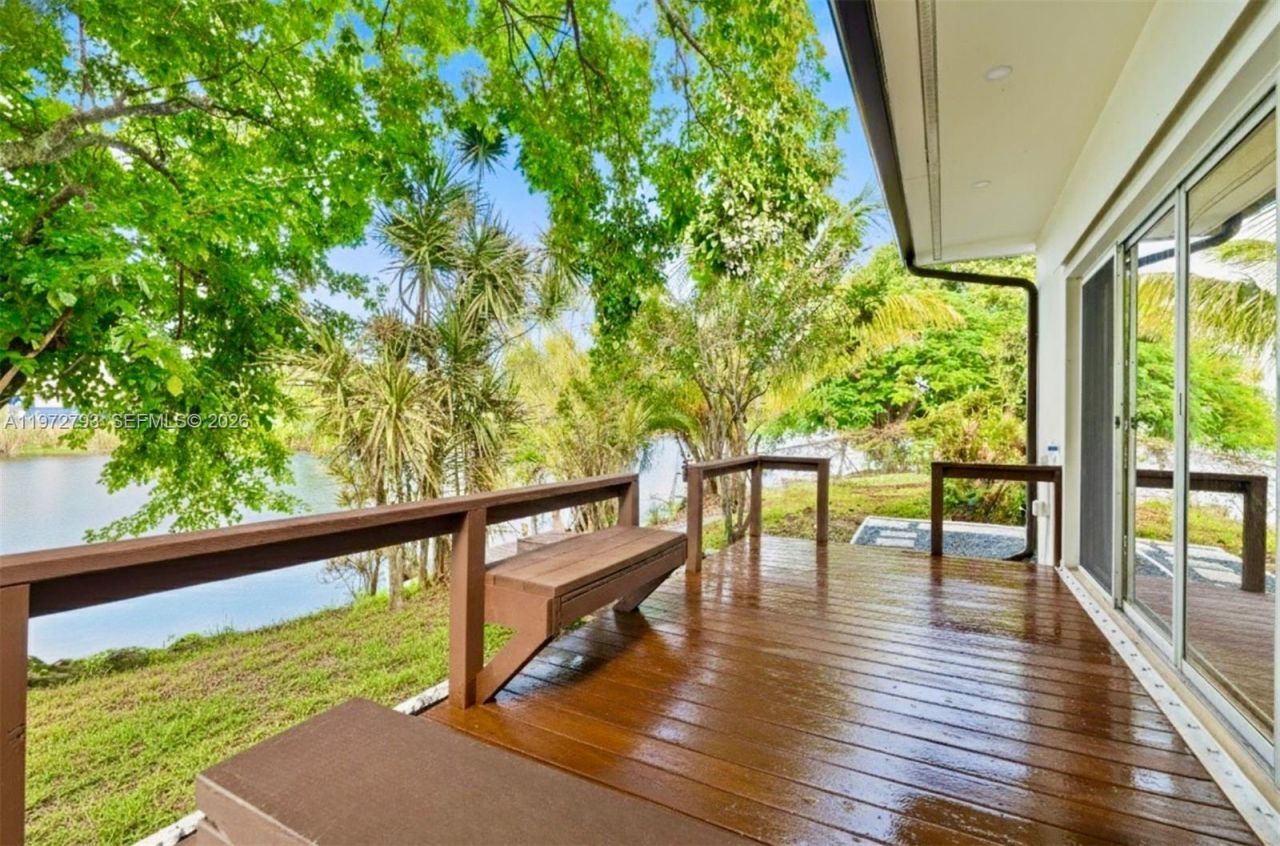 1905 NW 62nd Ter , Margate, FL 33063 Photo