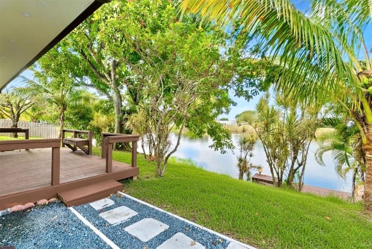 1905 NW 62nd Ter , Margate, FL 33063 Photo