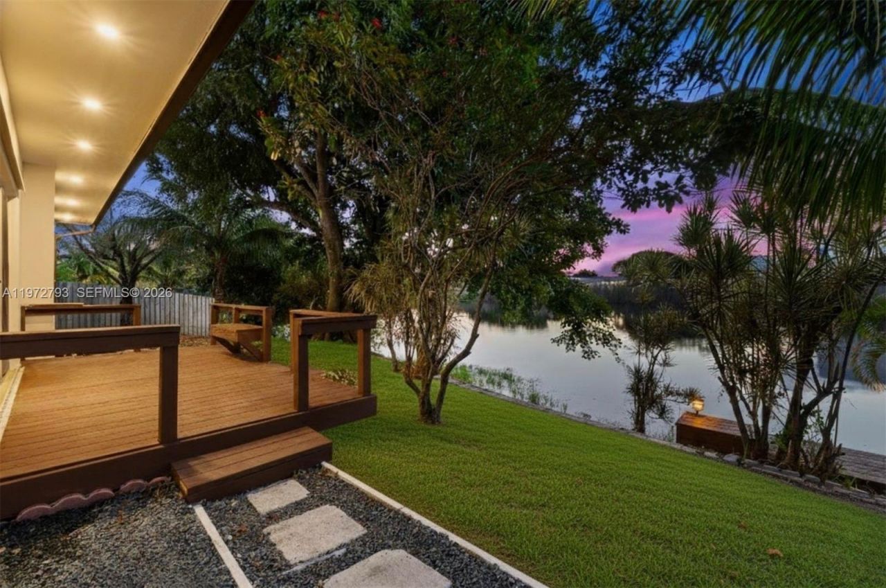 1905 NW 62nd Ter , Margate, FL 33063 Photo