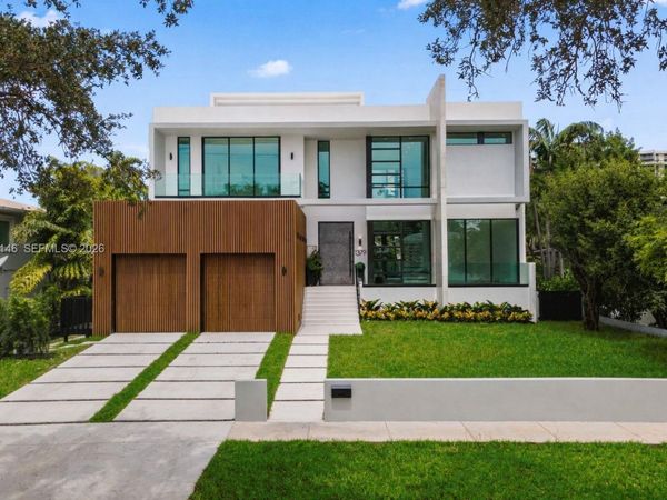 1379 NE 104th St , Miami Shores, FL 33138