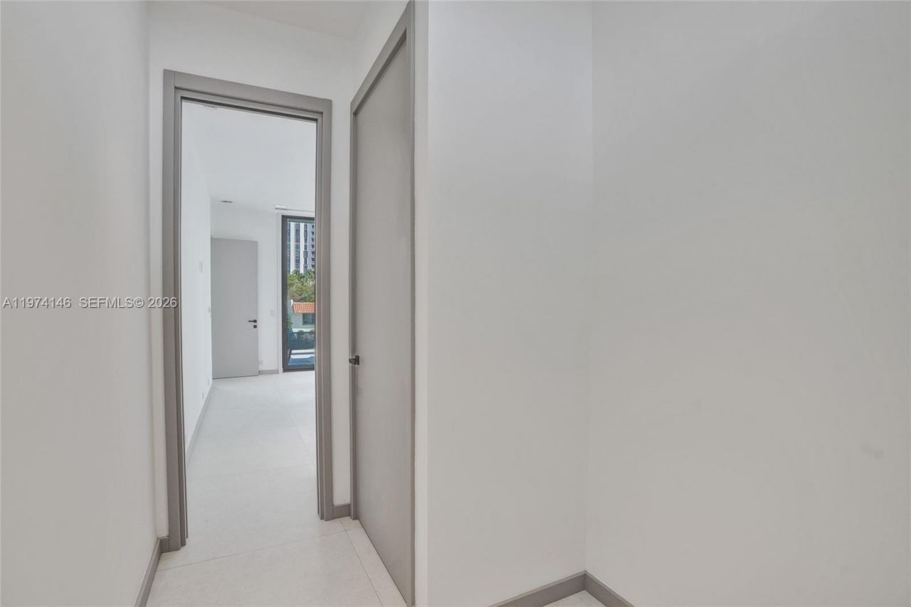 1379 NE 104th St, Miami Shores, FL 33138 Photo