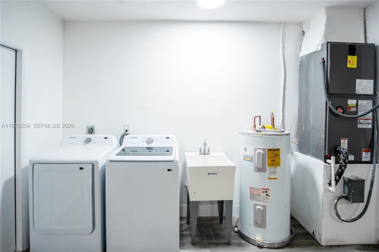 7951 SW 30th St , Davie, FL 33328 Photo