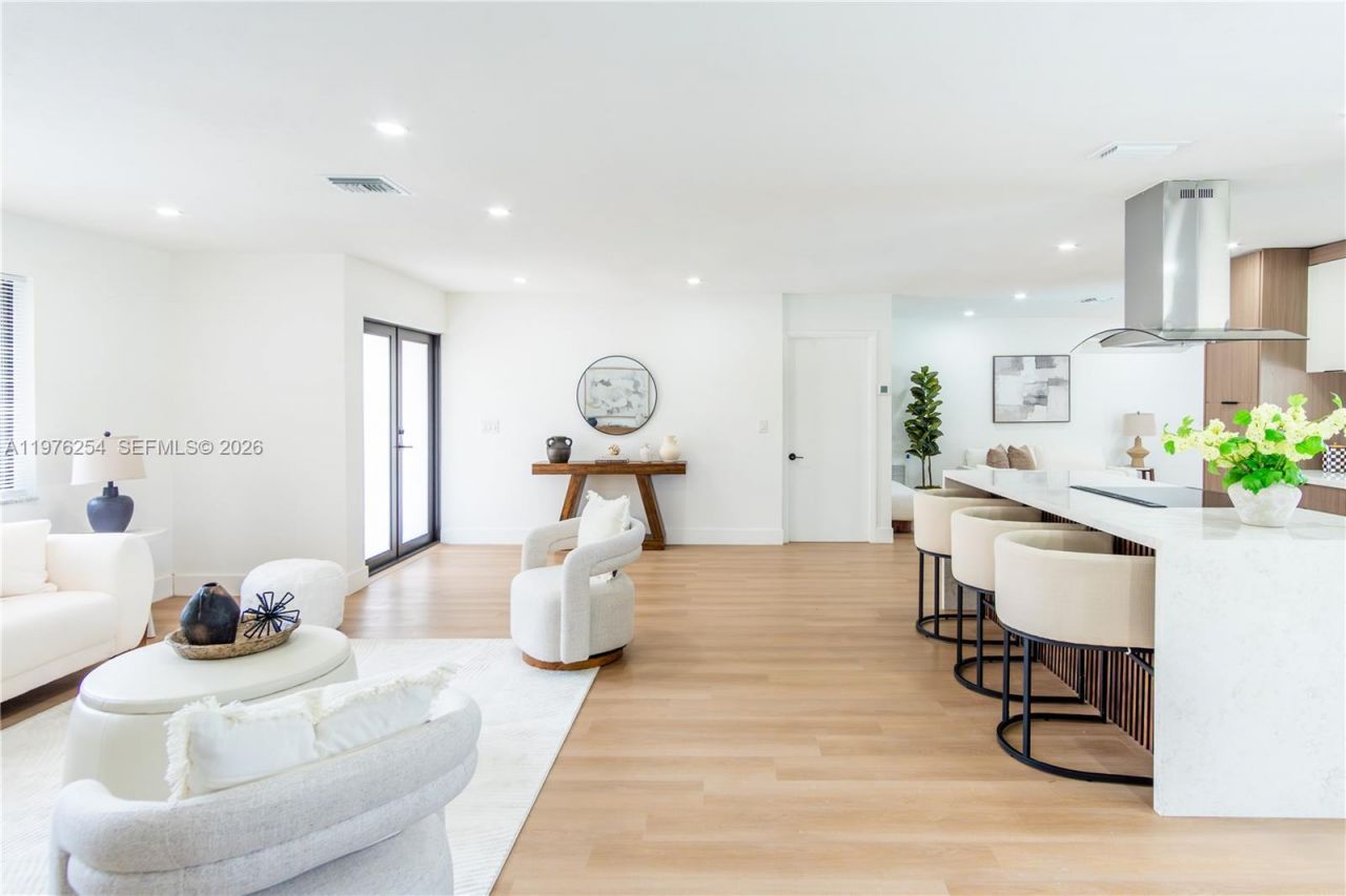 7951 SW 30th St , Davie, FL 33328 Photo