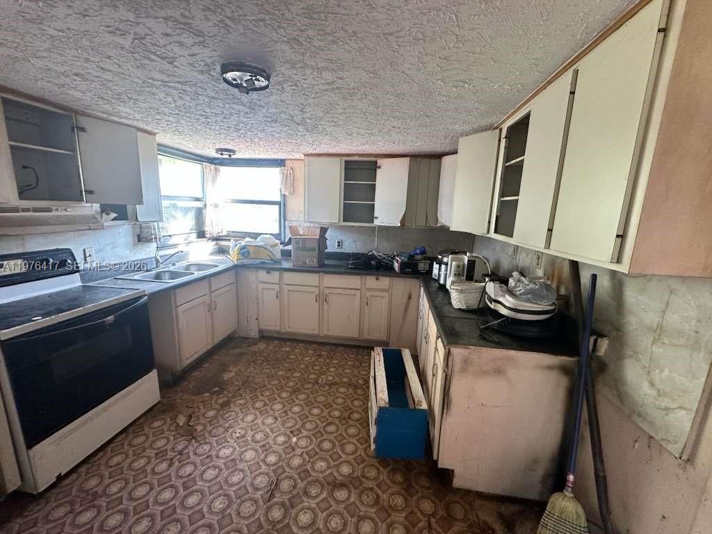 640 Palm Beach Rd , South Bay, FL 33493 Photo