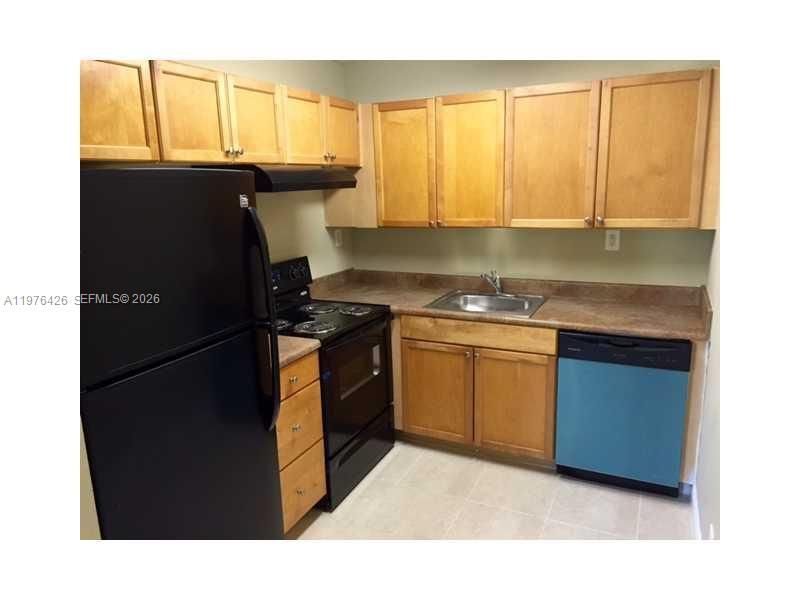 216 Meadows Cir , Unit 216, Boynton Beach, FL 33436 Photo