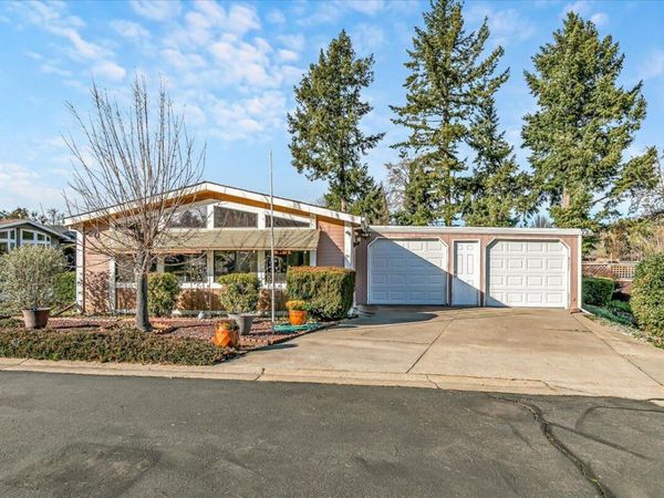 4624 S Pacific Highway, UNIT 40, Phoenix, OR 97535