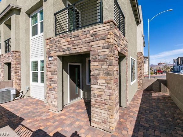 379 Morgan Crest Drive , Henderson, NV 89015