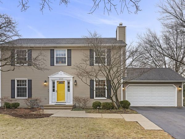 1336 Chestnut Ridge Drive, Naperville, IL 60540