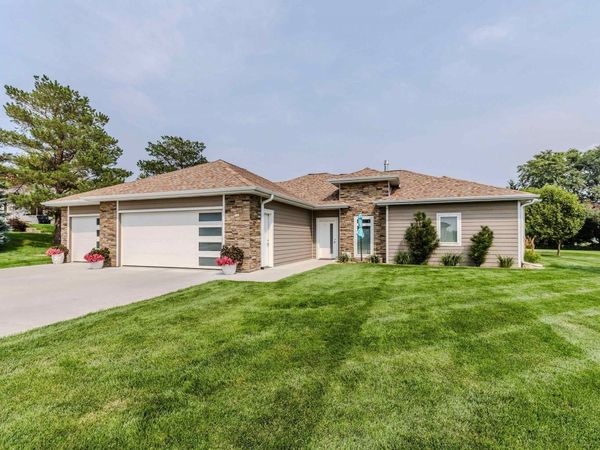 3416 Kuchel Trail, Milford, IA 51351