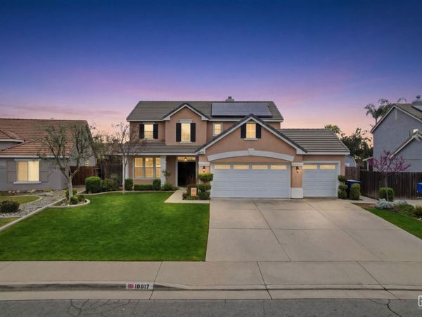 10017 Roehampton Avenue, Bakersfield, CA 93312