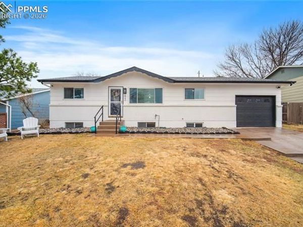 622 Paradise Lane, Colorado Springs, CO 80904