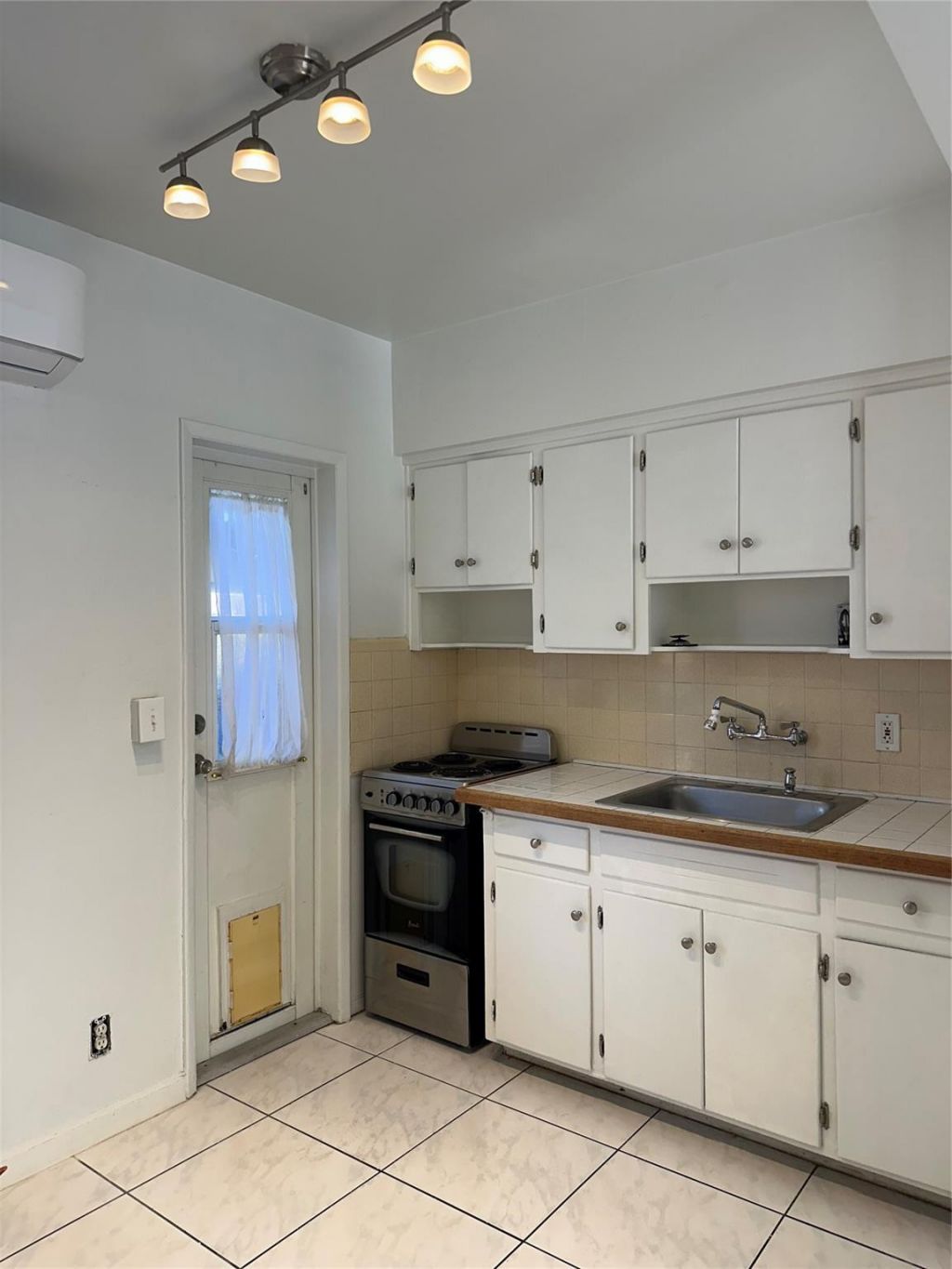 1101 NE 17 Way, Unit 3, Fort Lauderdale, FL 33304 Photo