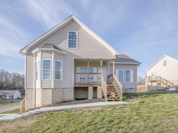 155 Waters Edge Drive , Spring City, TN 37381