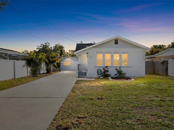 2606 W HENRY AVENUE , TAMPA, FL 33614